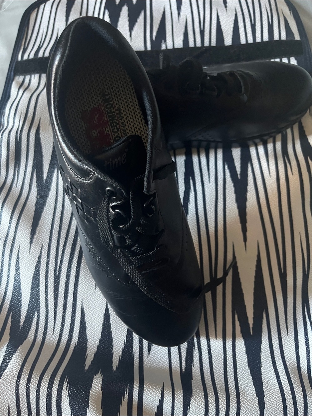 Women’s SAS Free Time size 6 M Black Lace-Up Casual Shoes